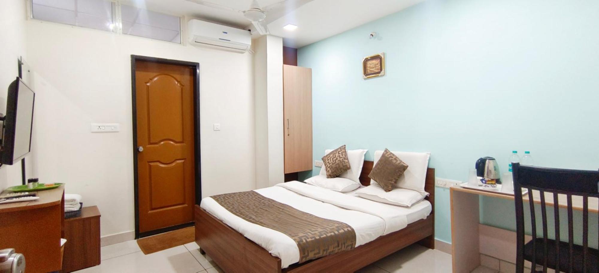 Sugamya Corner Guesthouse 迈索尔 客房 照片